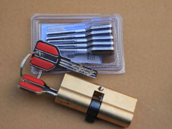 松潘24小时上门开锁公司